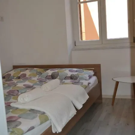 Apartment Nana Piran Exterior photo