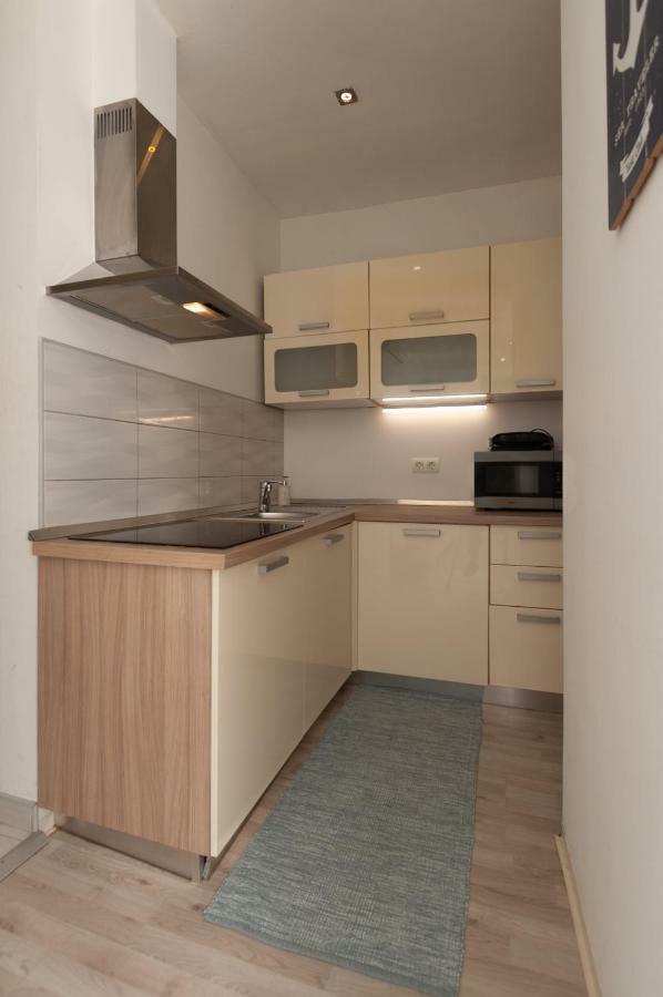 Apartment Nana Piran